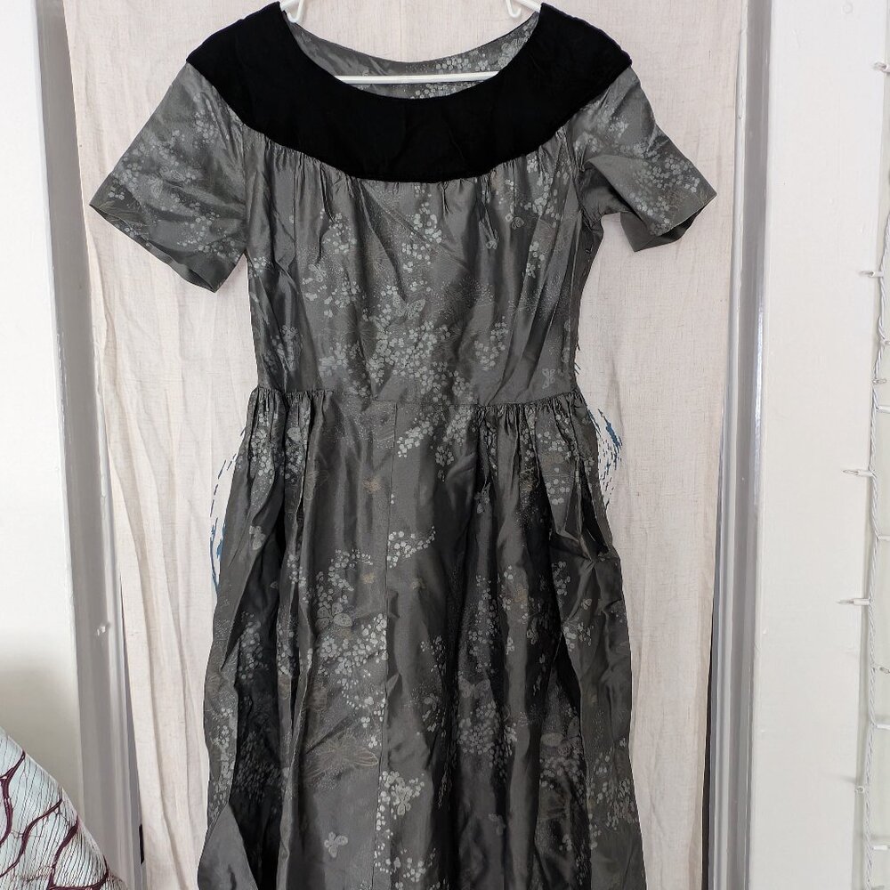 Vintage '50s-style cocktail dress